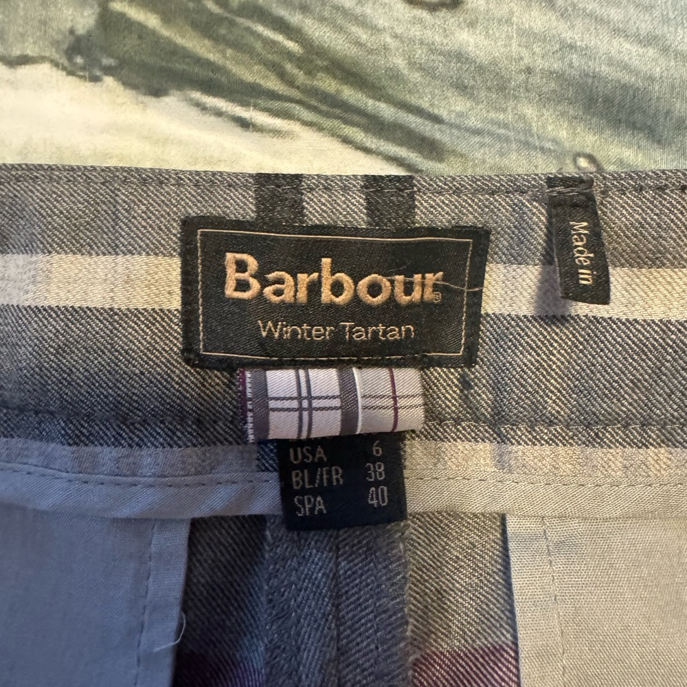 Barbour Winter Tartan women’s pants in size 6